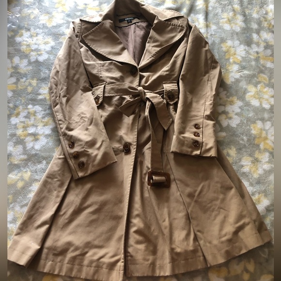 DKNY Tan Trench Coat with Belt - Picture 14 of 14
